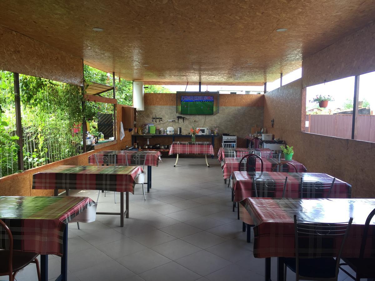 Dionisy Guest House Pitsunda Exterior foto